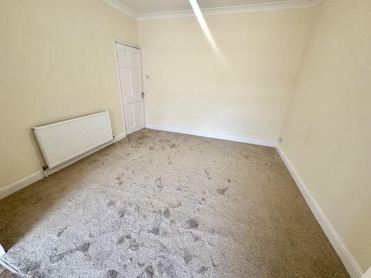 Brookside Road, Greater London, UB4 - Photo 1