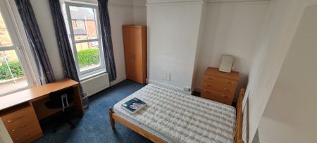 6-Bed Student House – Pennsylvania Road, Exeter Room B - Photo 4