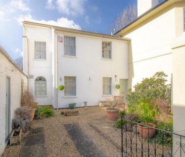 2 bedroom detached house to rent - Photo 4