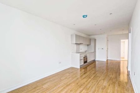 Royal Winchester House, Bracknell, RG12 - Photo 4