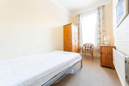 3 bed flat to rent in Sackville Road, Newcastle Upon Tyne, NE6 - Photo 5