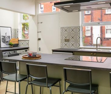 1 bedroom in a house share to rent - Photo 3