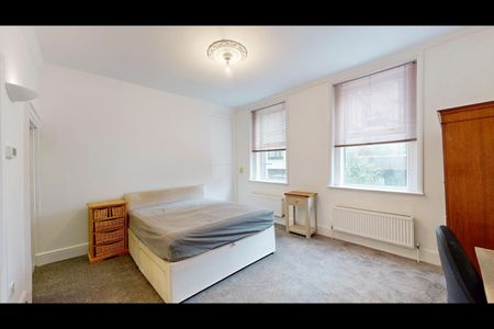 Studio Flat, Cleveland Street, W1T - Photo 2