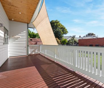 24 Fourth Avenue, Brunswick VIC 3056 - Photo 2