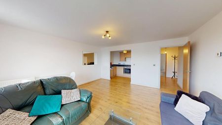 2 bedroom apartment to rent - Photo 3