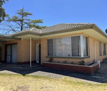 3 Bedroom Family Home in Christies Beach - Photo 1