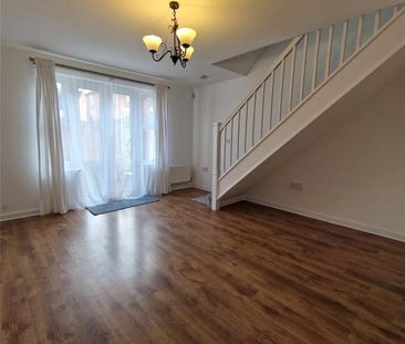 2 bedroom terraced house to rent - Photo 3
