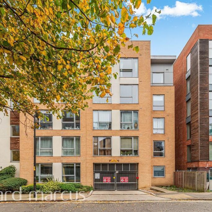 Peckham Grove - Photo 1