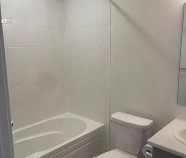 For Lease - 3540 colonial Drive Unit# 3, Mississauga, Ontario - Photo 6