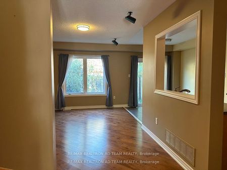 For Lease - 15 Latitude Lane, Whitchurch-Stouffville, Ontario - Photo 5