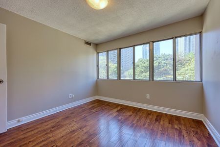 For Lease - 1580 Mississauga Valley Boulevard Unit# 205, Mississauga, Ontario - Photo 2