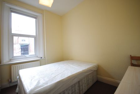 Bayswater Road, Newcastle Upon Tyne - Photo 2