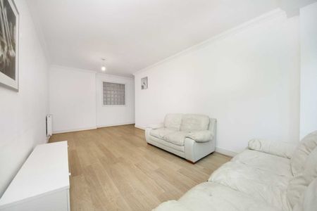 2 Bed Flat, Brunswick Road, W5 - Photo 3