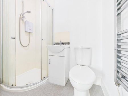 Property to rent - Photo 5