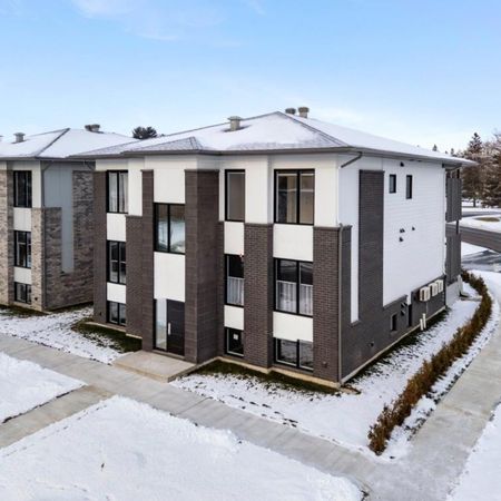 Appartements, condos neufs haut gamme et luxueux à louer - Photo 3