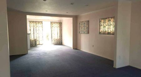 Greenwoods Corner - Photo 5