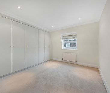 3 bedroom mews to rent - Photo 5