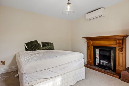 Character Home in the Heart of Cust - Photo 4