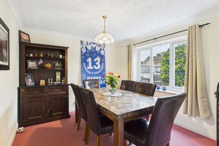 5 bedroom detached house to rent - Photo 5