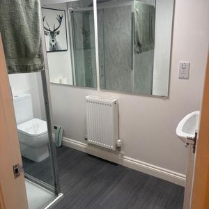 2 bedroom terraced house to rent - Photo 2