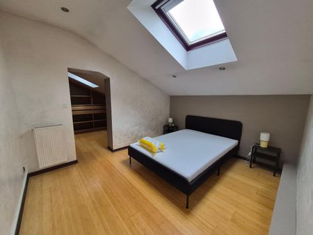 Location Maison 5 pièces 190m² ANGERS 49100 - Photo 4