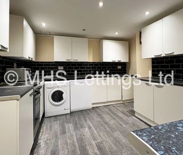 Room 6, 217 Woodhouse Street, Leeds, LS6 2NY - Photo 1