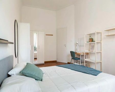 Via Giovanni Pascoli, Milan, Lombardy 20133 - Photo 4