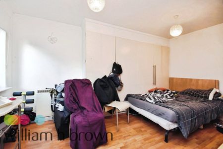 Darnay Rise, CHELMSFORD - Photo 3