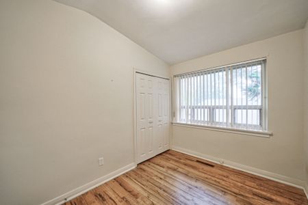 For Lease - 5 Cottonwood Drive, Toronto, Ontario - Photo 4