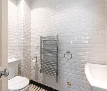 Pembroke Court, 152-154 Pembroke Road, Ballsbridge, Dublin 4, D04 W702 - Photo 3