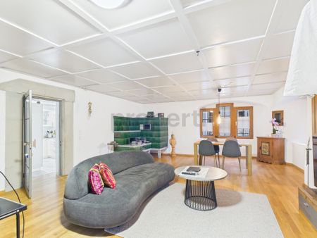 Charming 4.5-room duplex apartment in the historic Zehntenhaus where history meets modern living comfort - Photo 3