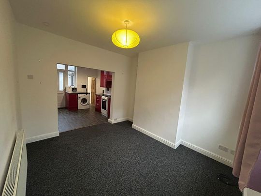 2 bedroom terraced house to rent - Photo 1