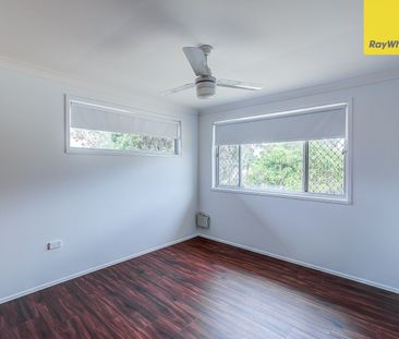 Spacious Family Home with Flexible Living in Prime Runcorn Location - Photo 4