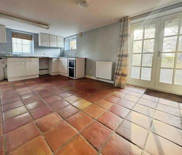 3 bedroom barn conversion to rent - Photo 1