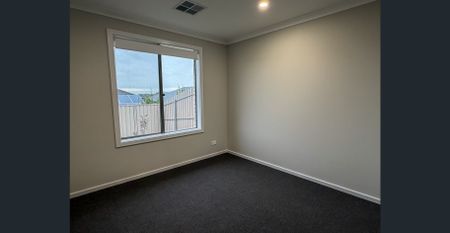 Immaculate home in popular Pathways Estate - Photo 3