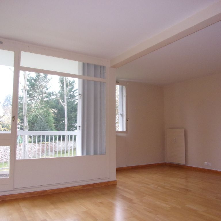 Location Appartement 4 pièces 70m² VERNON 27200 - Photo 1