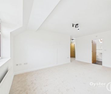 3 bedroom flat to rent - Photo 4