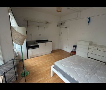 Studio Flat, Lambert Road, SW2 - Photo 3