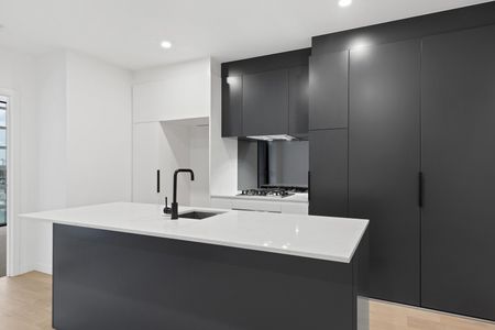 1105/4 Joseph Road, Footscray VIC 3011 - Photo 3