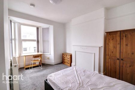 1 bedroom in a house share to rent - Photo 4