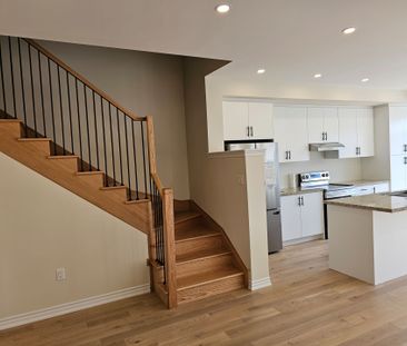 For Lease - 2080 Coppenwood Common N/A, Burlington, Ontario - Photo 1