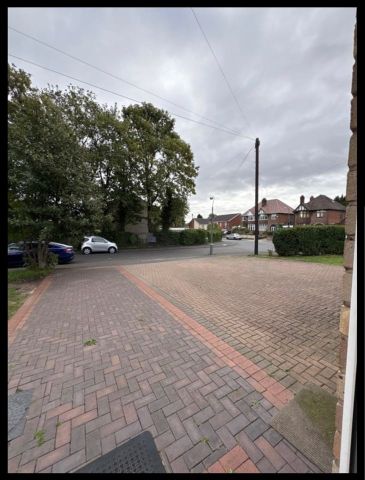Room in a Shared House, Rathbone Close, B5 - Photo 3