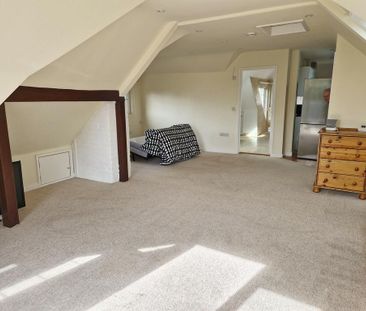 Studio to rent - Photo 3