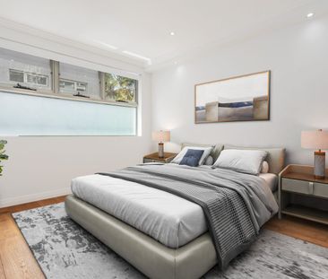 TRI-LEVEL 4 BEDROOM CONTEMPORARY TOWNHOUSE - Photo 5