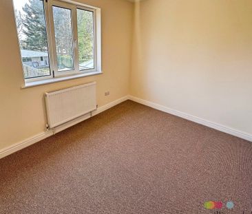 Wragby Road - Photo 1