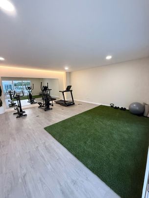 Middle Floor Apartment in La Campana - Photo 1