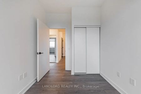 127 Broadway Avenue #710S - Photo 2