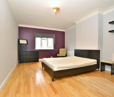 Great West Road, Osterley - Photo 3