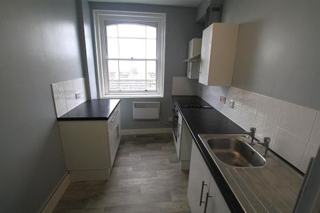 1 bedroom flat to rent - Photo 4