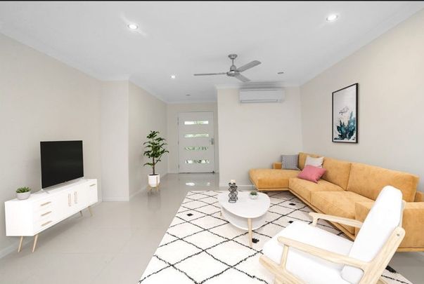 Charming Family Home in Beaconsfield - Photo 1